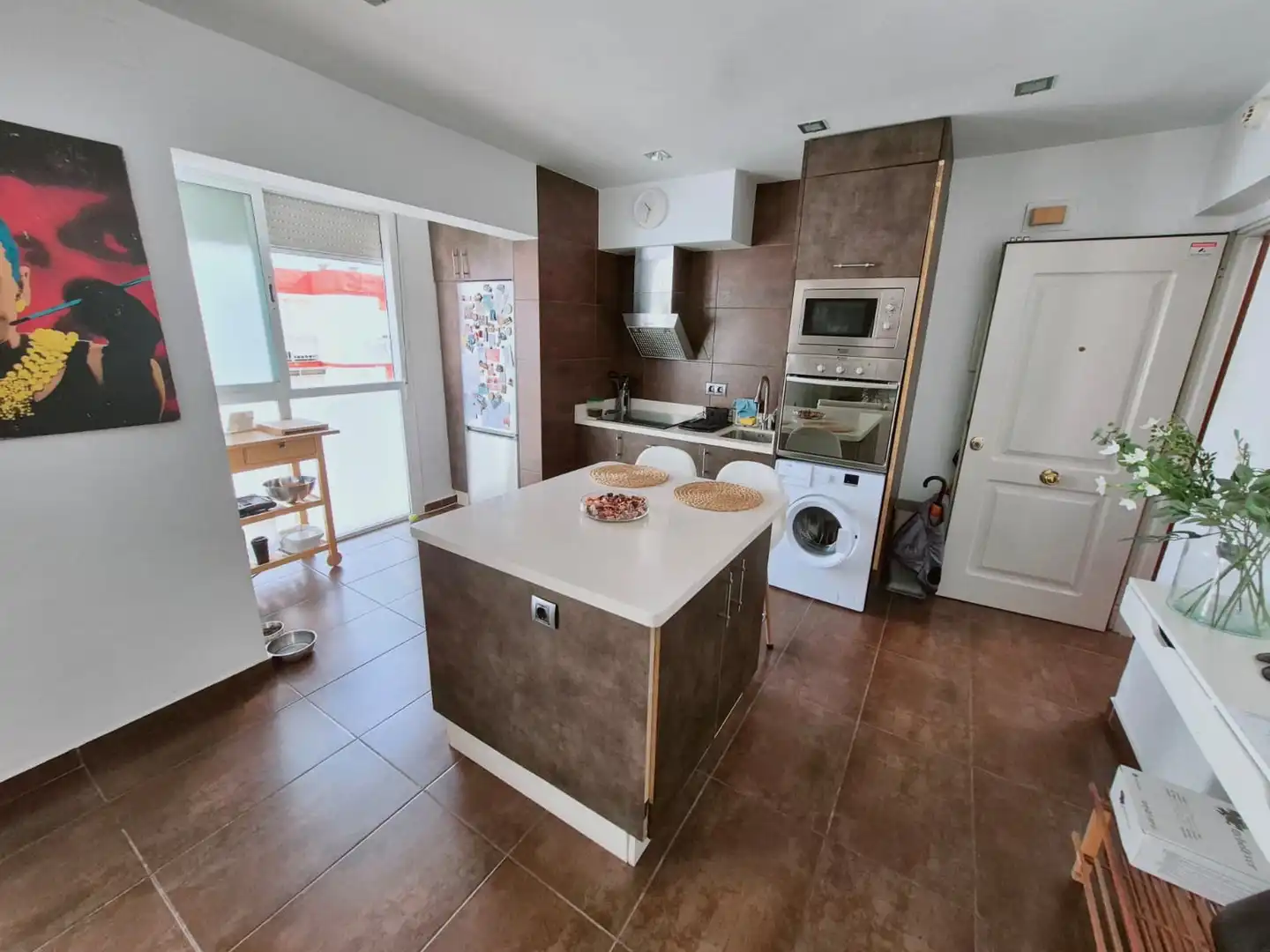 Kitchen of Flat for sale in Sevilla  with Air Conditioner, Oven and Washing machine