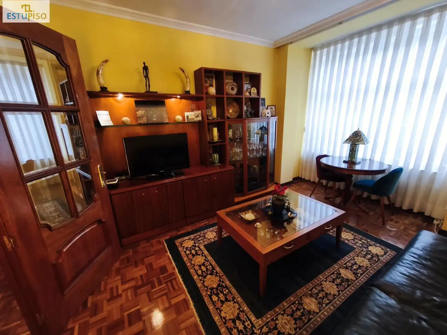 Living room of Flat for sale in Ensanche