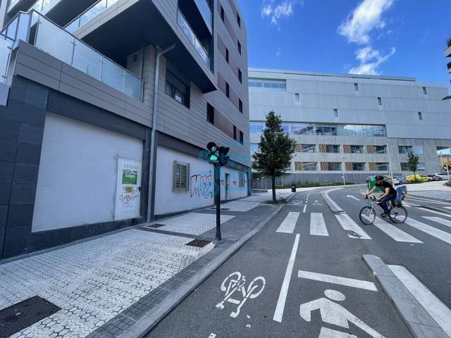 Local comercial en Alquiler en Estella Lizarra, 13 en Amara Zaharra - Arbaizenea