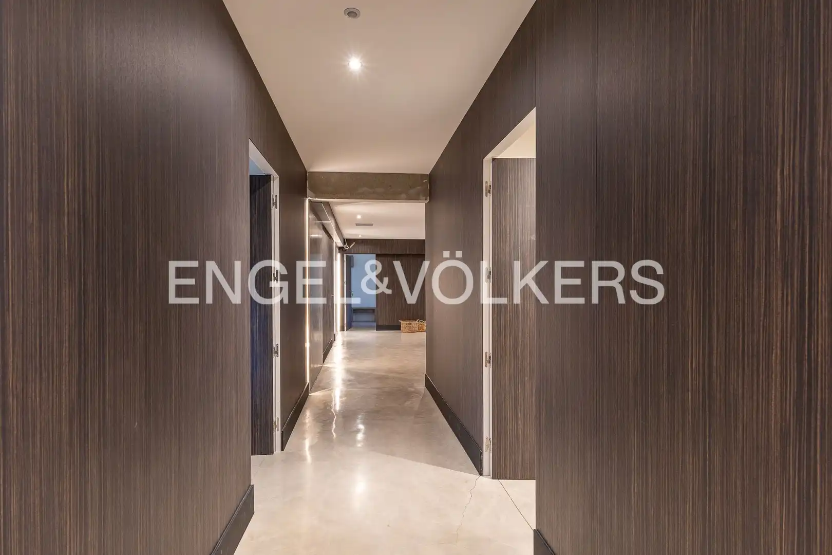 Study for rent in Club de Golf