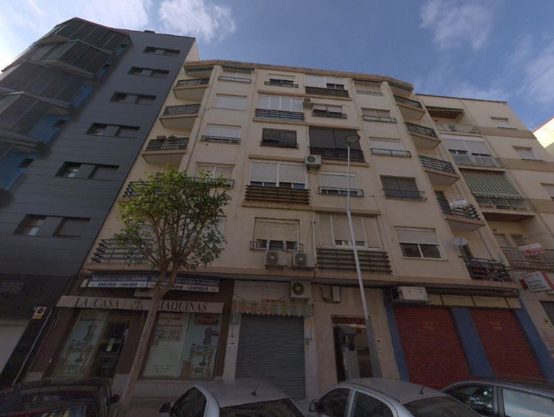 Piso en venta en HERMANOS PINZON, Oliveros - Altamira