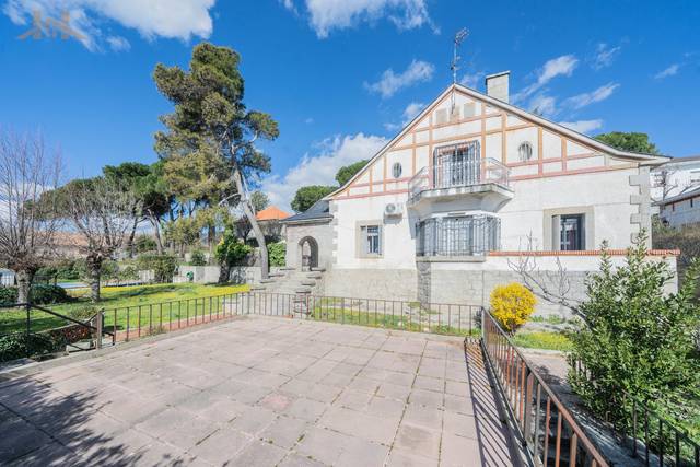 Casa-chalet en Venta en Zarzalejo