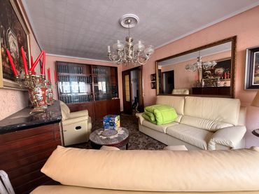 Wohnung mit Balkon zum Verkauf in Calle Juntas Generales