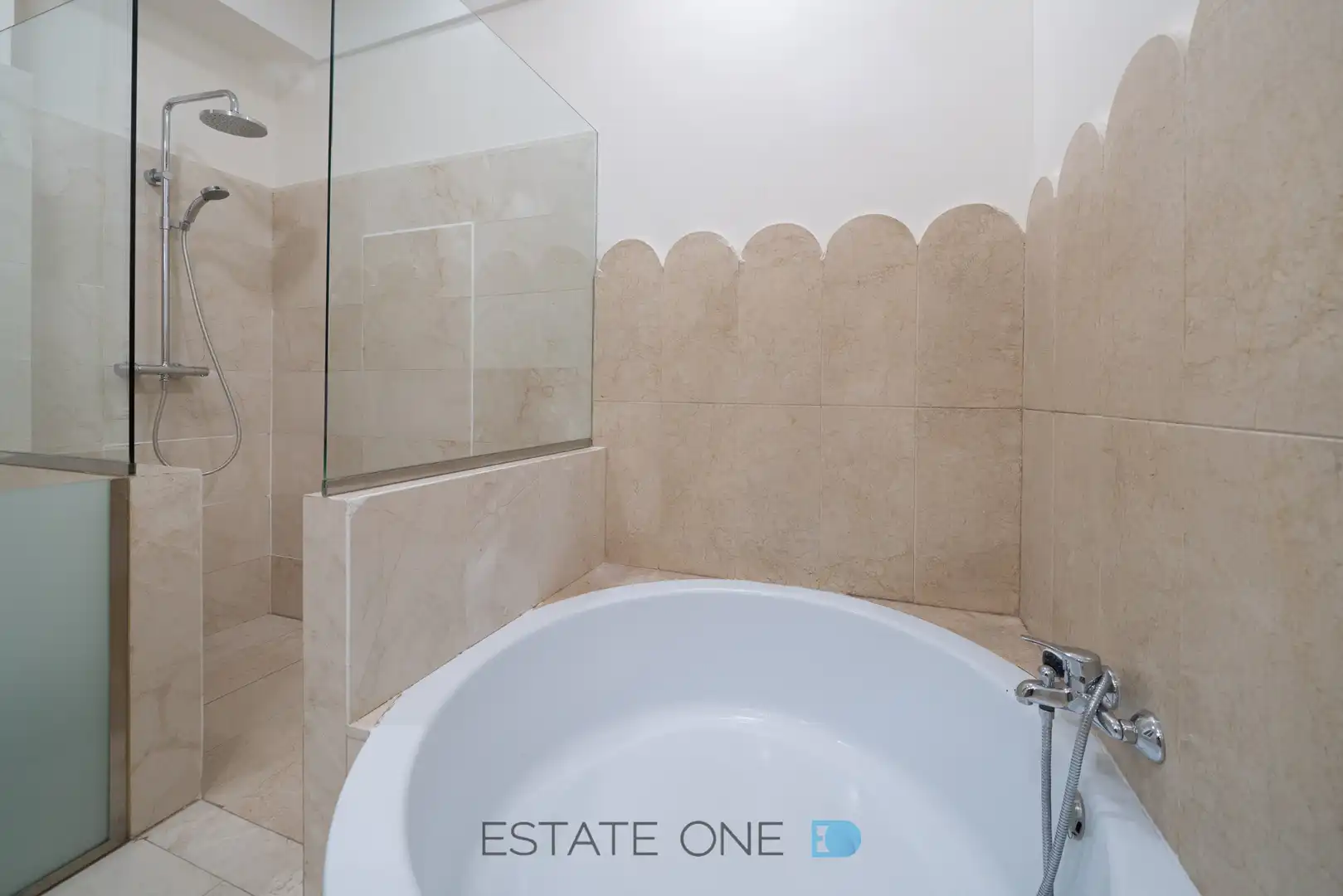 Ground floor for rent in Calle de Lope de Vega, Cortes - Huertas