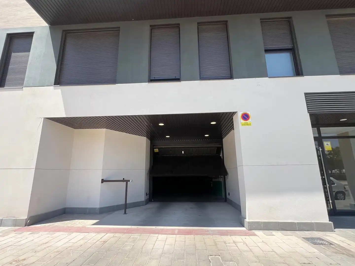 Parking of Flat for sale in Zaragoza  with Air Conditioner, Heating and Community pool