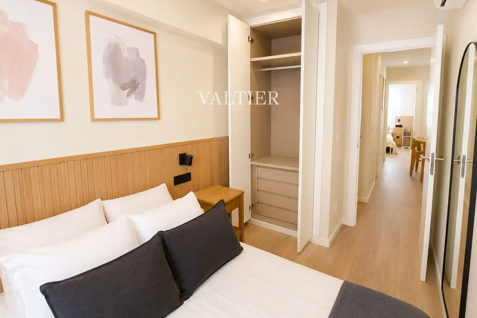 Bedroom of Flat for rent in Madrid  with Air Conditioner, Heating and Furnished