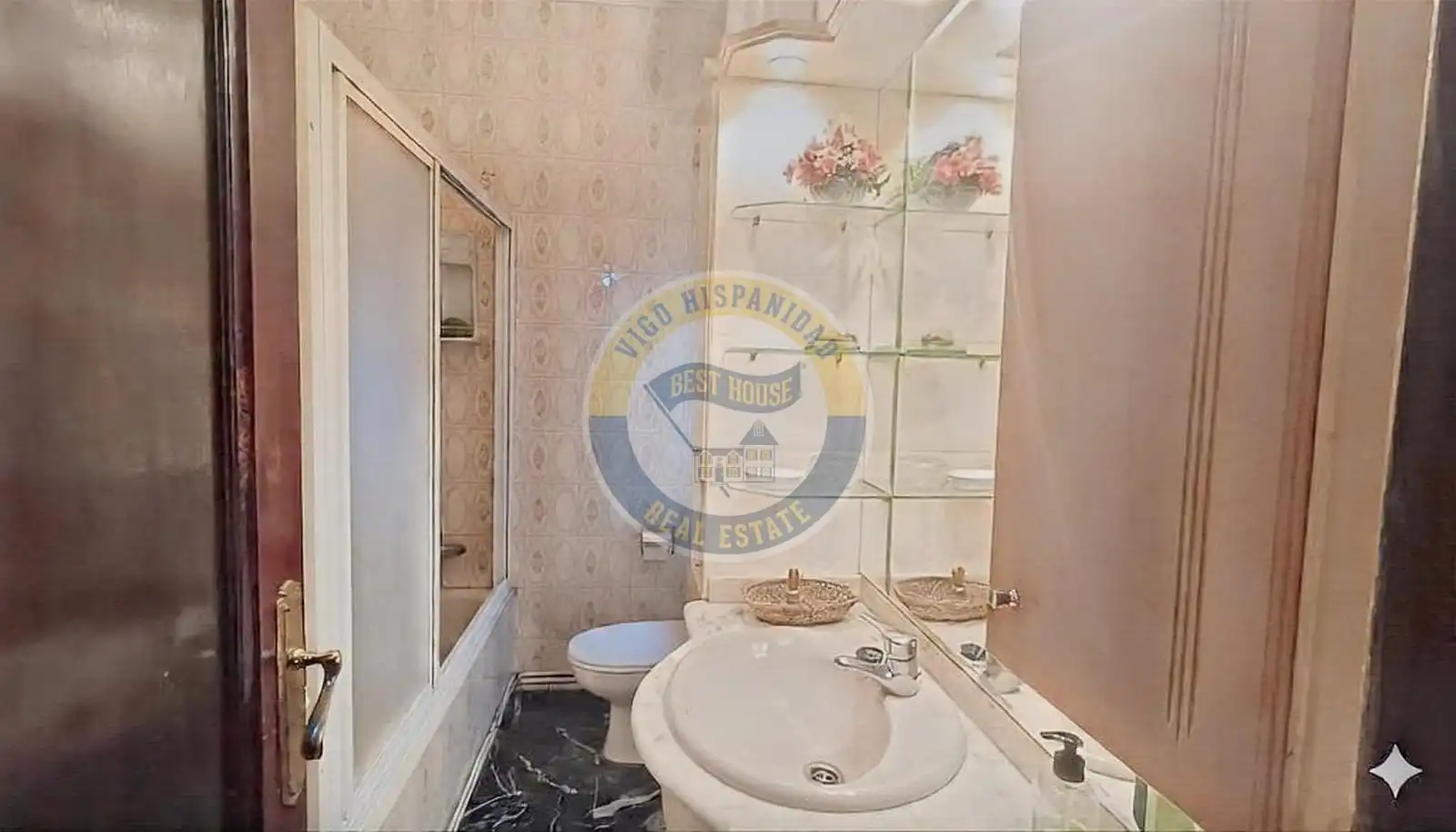 Bathroom of Houses for sale in Vigo   with Private garden