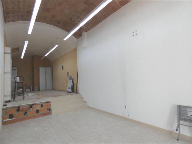Local comercial en Alquiler en Sant Joan - Vilarromà