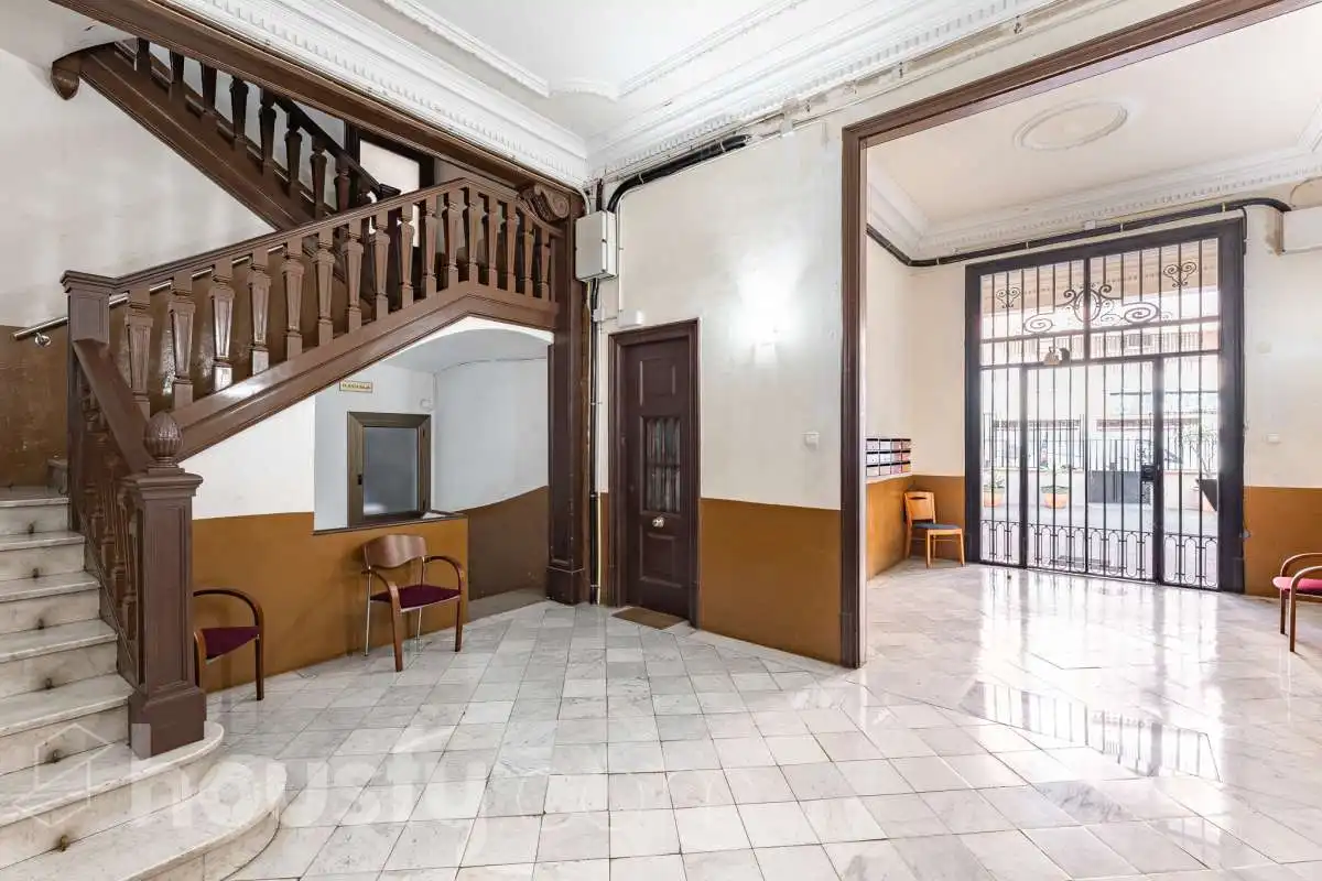 Piso en venta en Barcelona con Amueblado