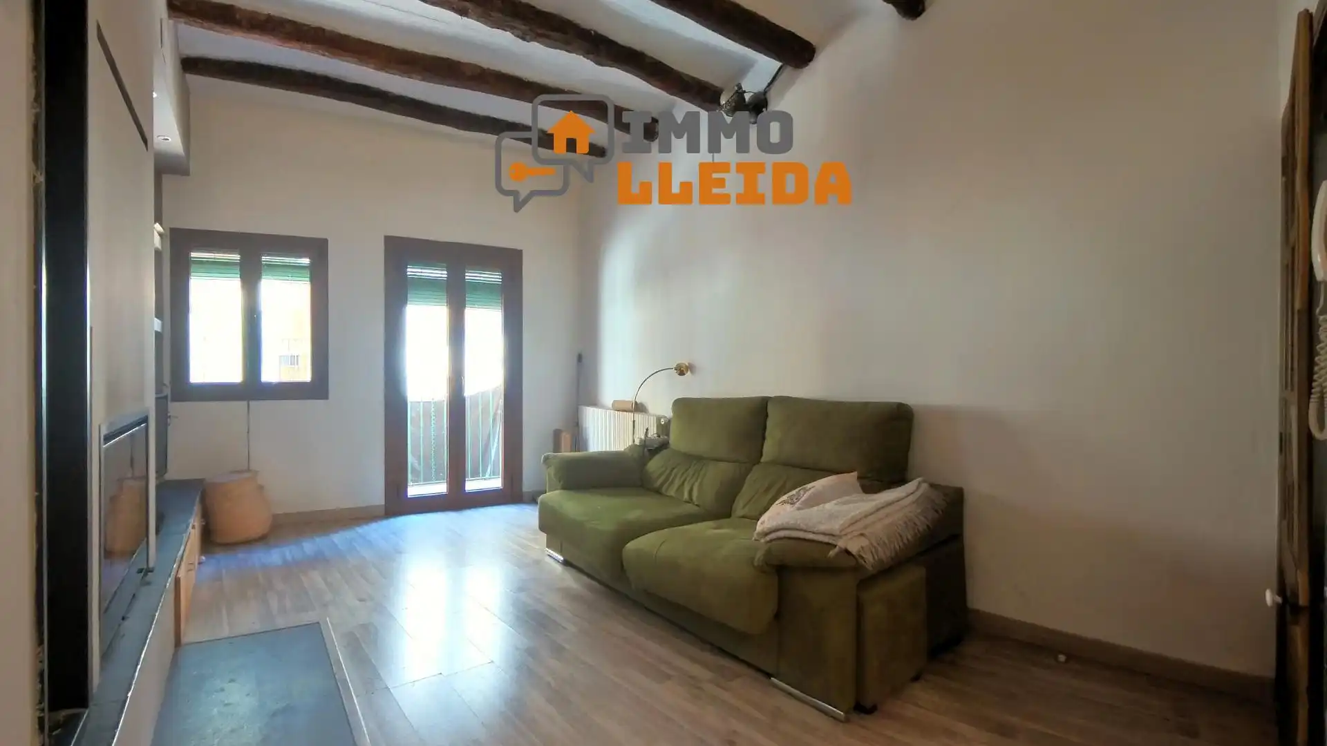 Vista exterior de Casa adosada en venta en Ponts con Calefacción, Terraza y Balcón