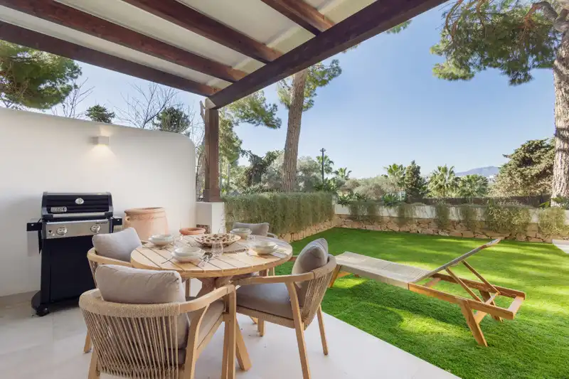 Terrasse von Wohnungen zur Miete in Marbella mit Klimaanlage, Möbliert und Fernseher