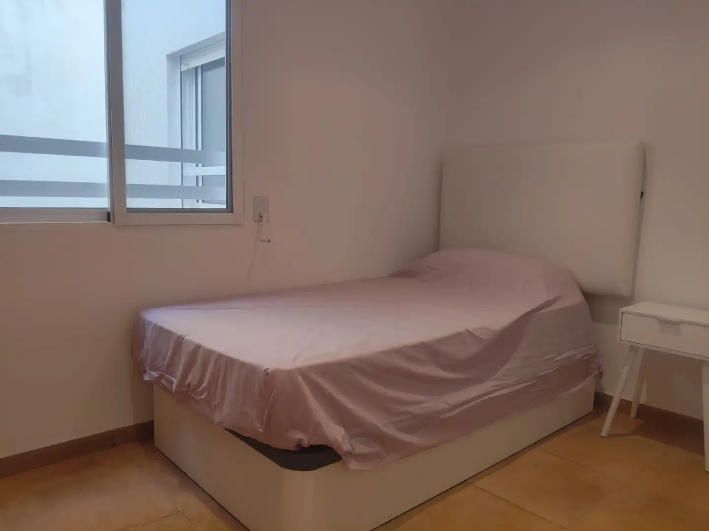 Dormitori de Pis en venda en Sollana amb Aire condicionat, Terrassa i Moblat
