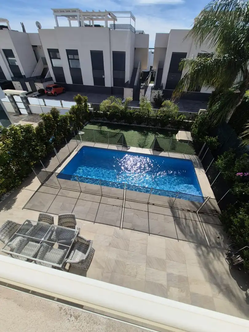 Casa o chalet en venta en Avenida SALVADOR DEL, Pueblo Bravo
