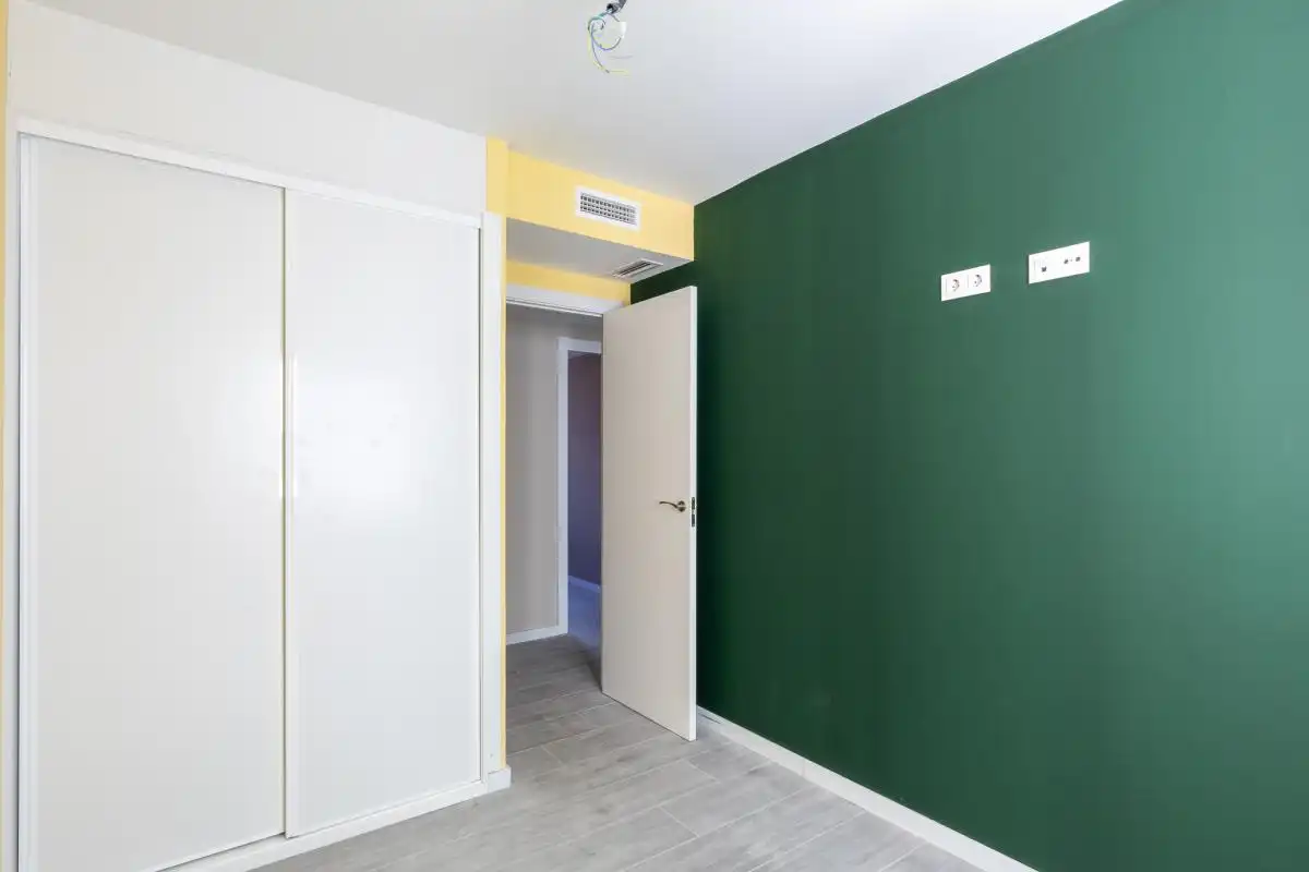 Wohnung zum Verkauf in Valencia mit Klimaanlage, Heizung und Terrasse