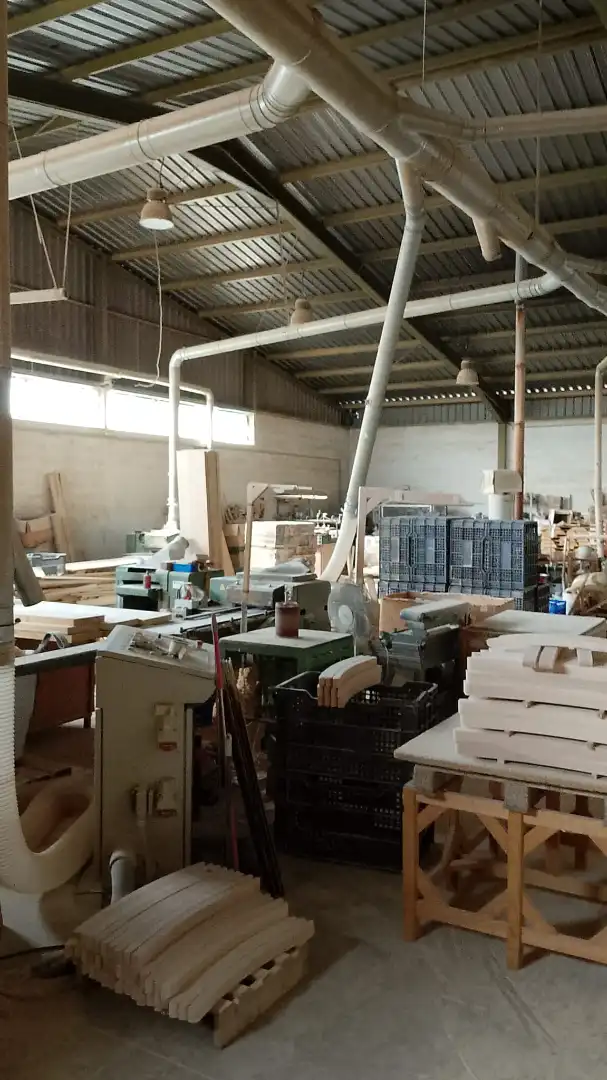 Außenansicht von Fabrikhallen zum Verkauf in Jumilla