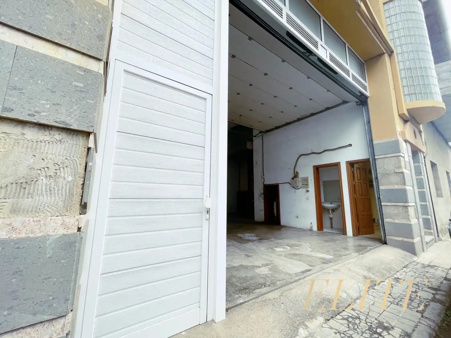 Residential with lift for sale in Calle DELGADO 185, imagen 3
