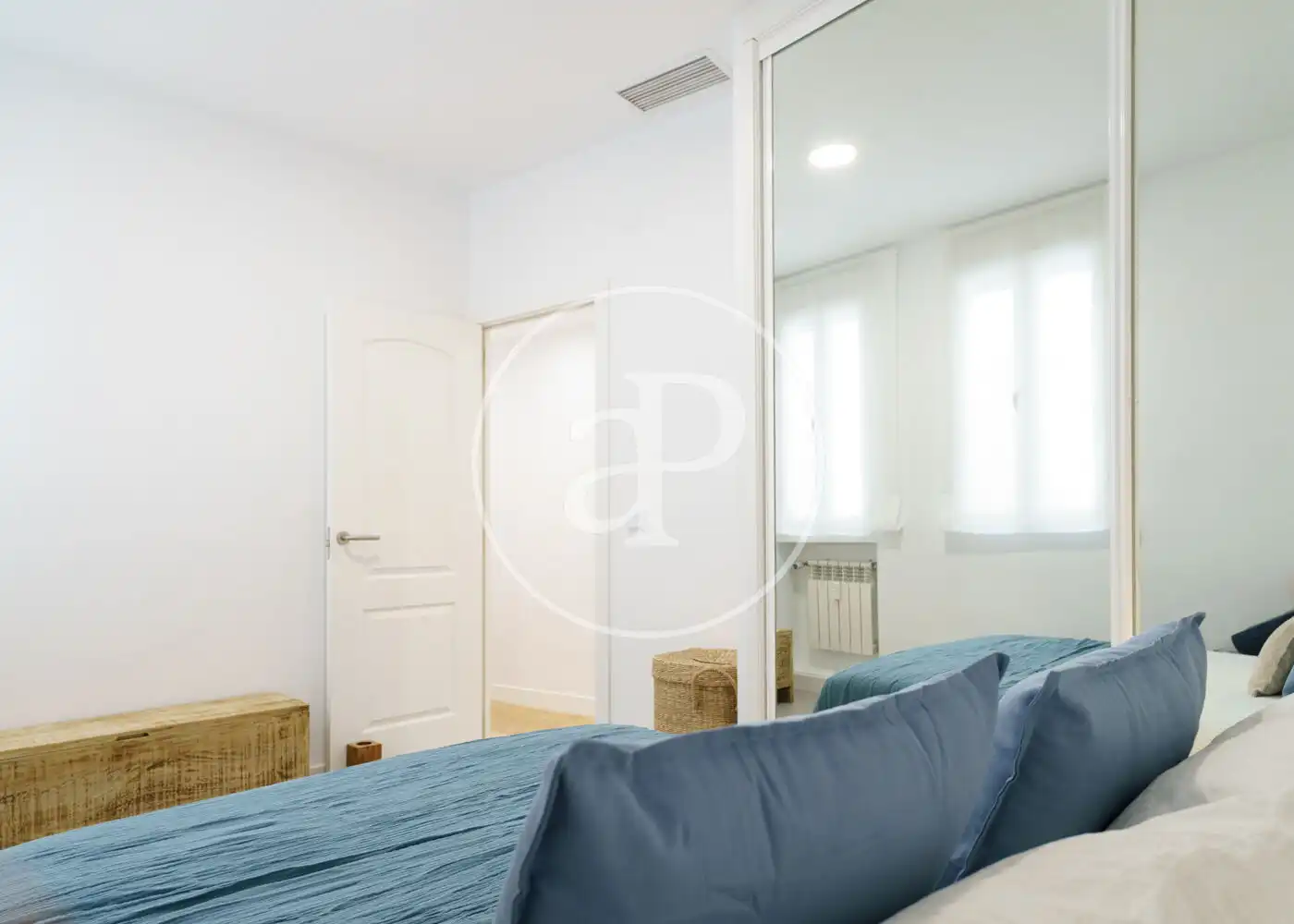 Bedroom of Flat for rent in Madrid  with Air Conditioner, Heating and Furnished