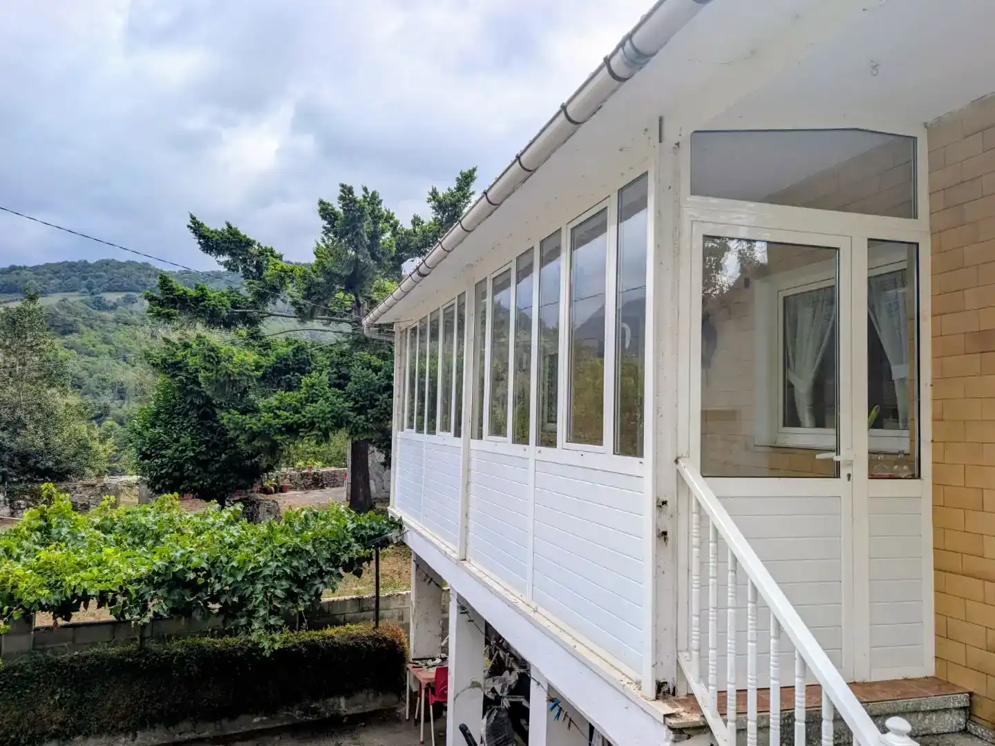 Vista exterior de Casa o xalet en venda en Teverga amb Balcó