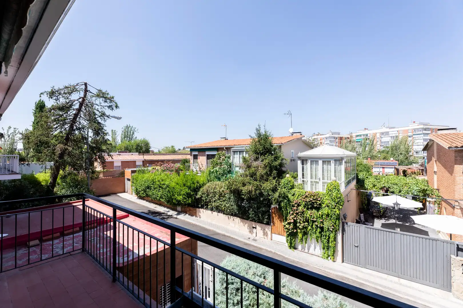 Terraza de Casa adosada en venta en Madrid con Calefacción, Jardín privado y Trastero