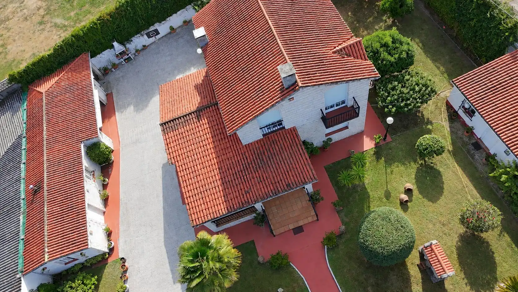 Exterior view of Houses for sale in Bergondo, A Coruña