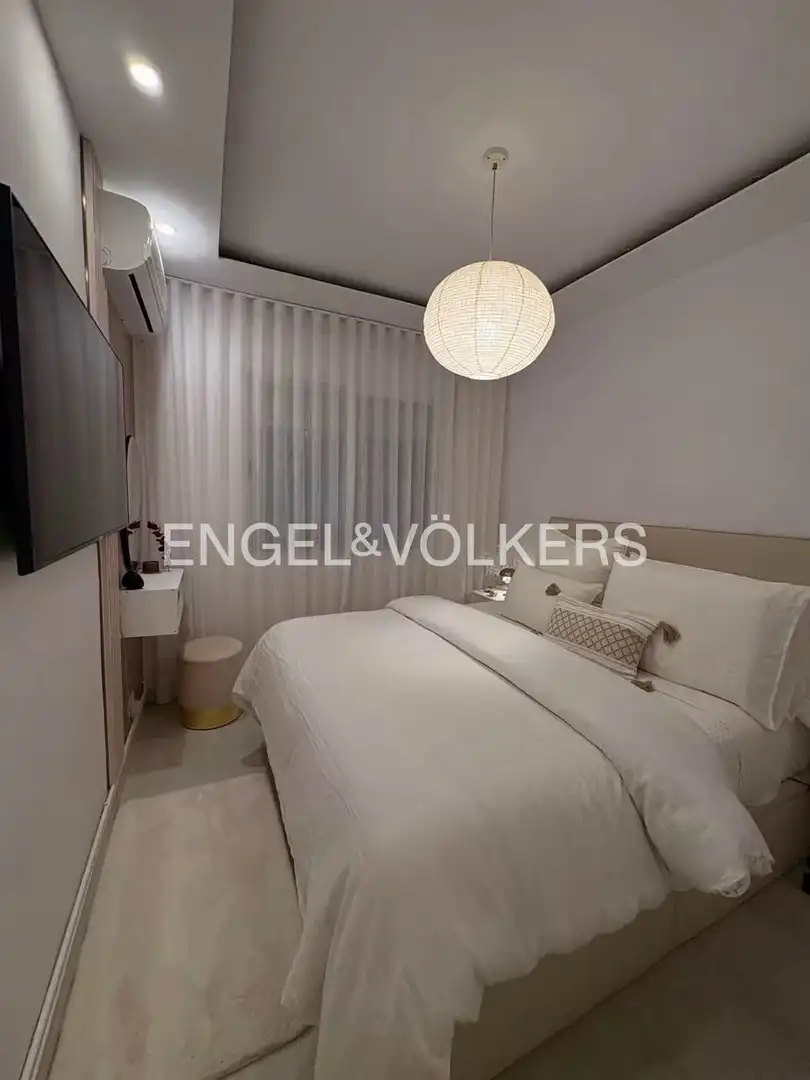 Schlafzimmer von Wohnung zum Verkauf in Barcelona mit Klimaanlage, Heizung und Terrasse