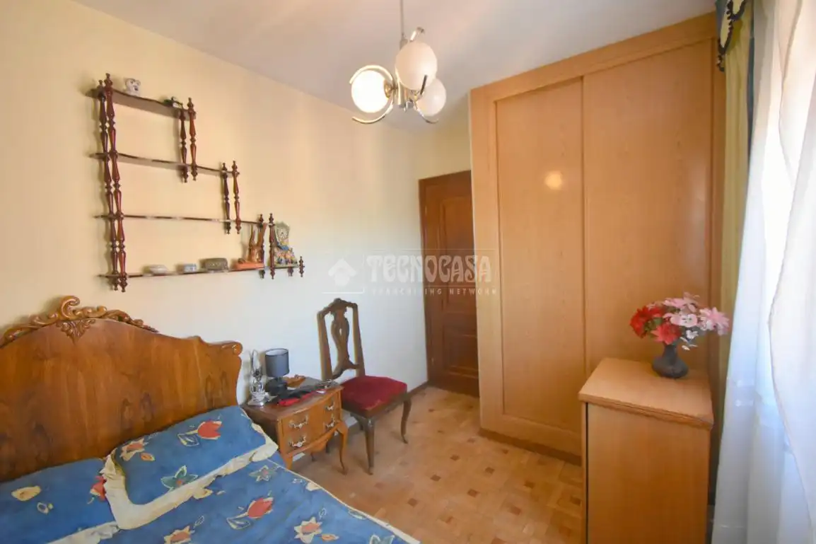 Habitación de Piso en venta en Madrid con Calefacción, Parquet y Terraza