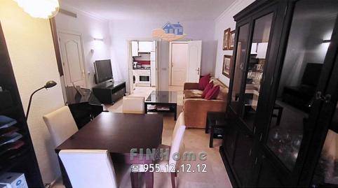 Foto 3 de Apartamento de alquiler en Avenida Kansas City, La Calzada - La Florida, Sevilla