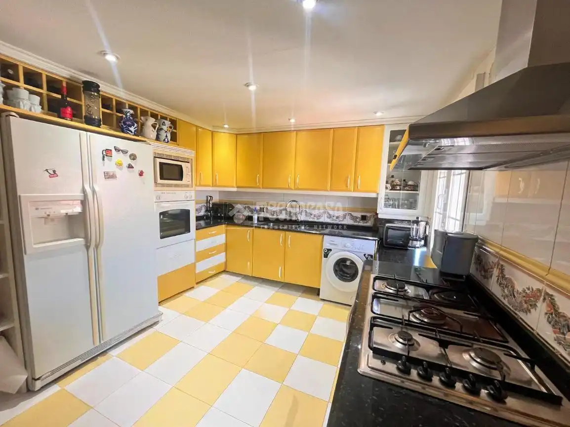 Cocina de Piso en venta en Navalcarnero con Calefacción, Parquet y Terraza