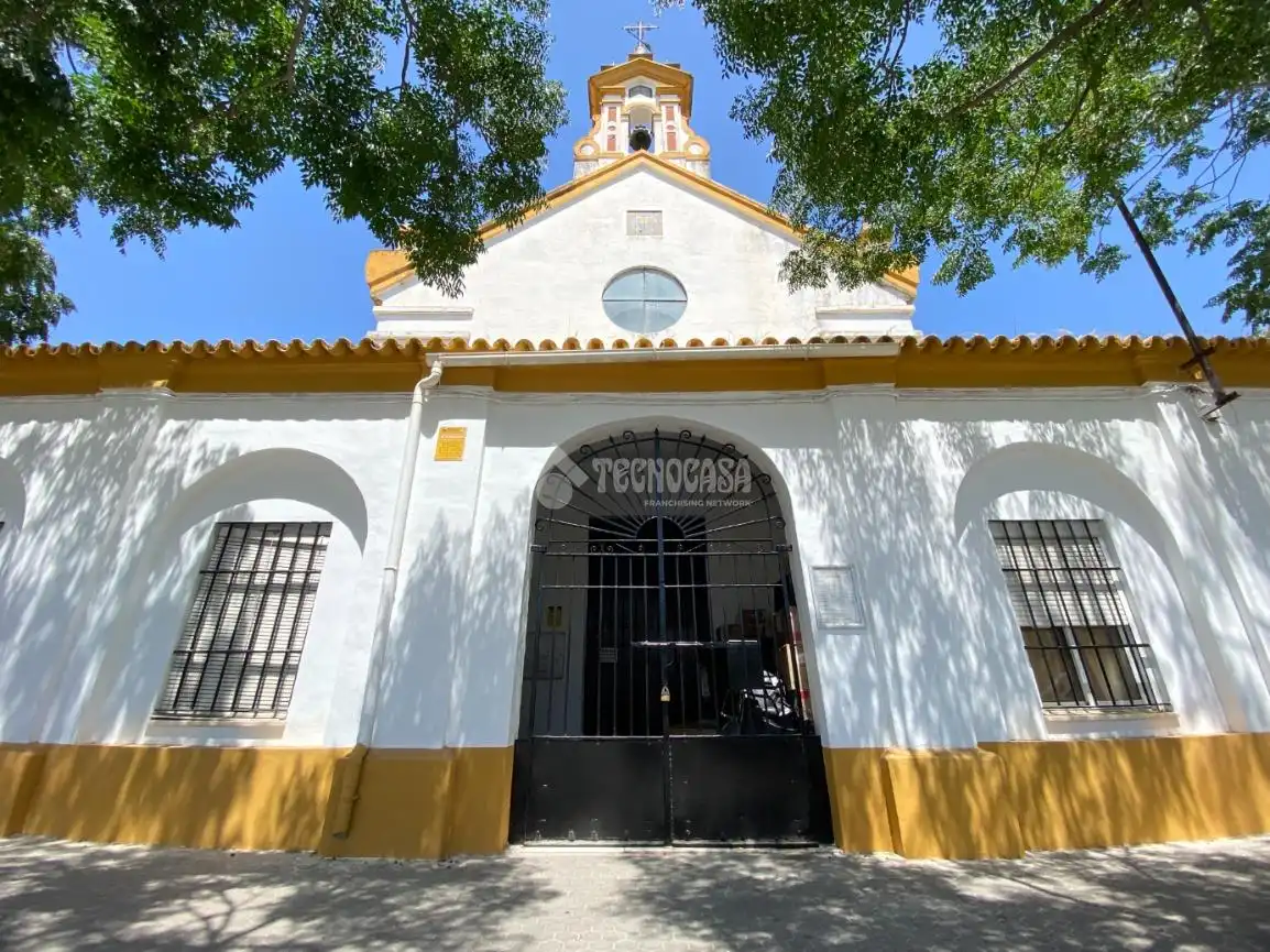 Exterior view of Flat for sale in Sevilla