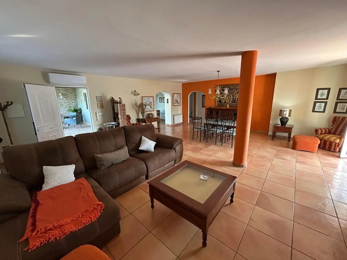 Sala de estar de Casa o chalet en venta en La Font d'en Carròs con Aire acondicionado, Calefacción y Jardín privado