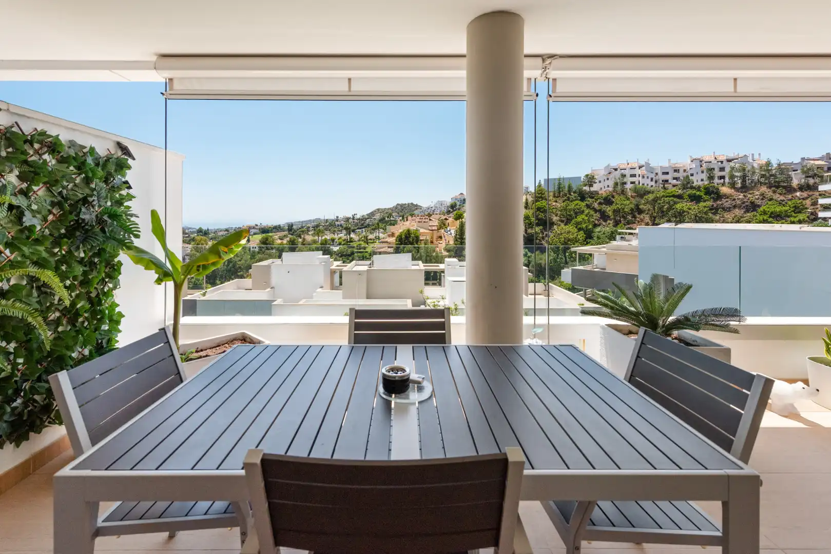 Terraza de Apartamento en venta en Benahavís con Aire acondicionado, Terraza y Piscina