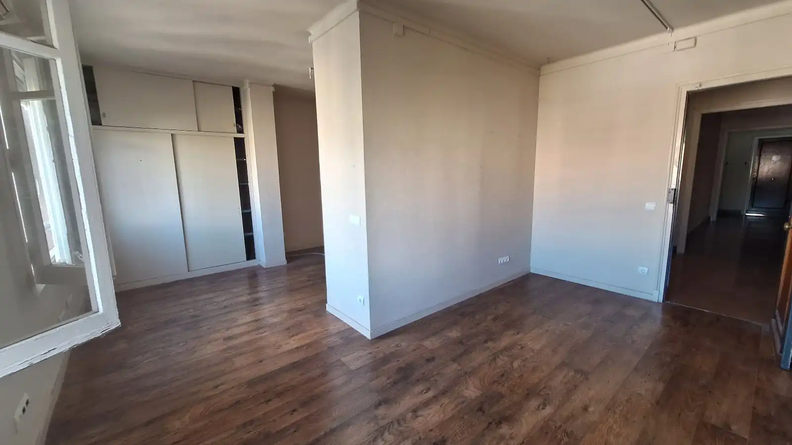 Bedroom of Office for rent in Barcelona