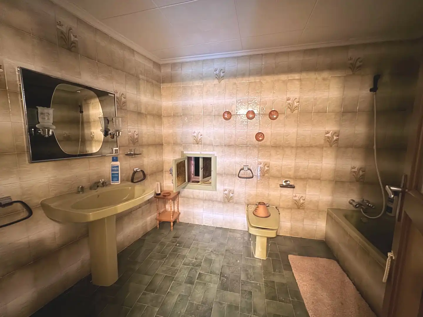 Bathroom of Detached homes for sale in Ráfales