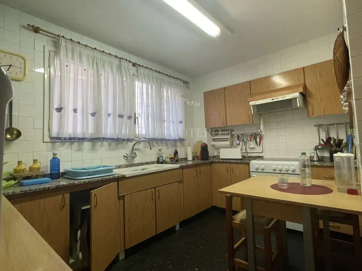 Kitchen of Flat for sale in Valencia  with Air Conditioner, Heating and Balcony