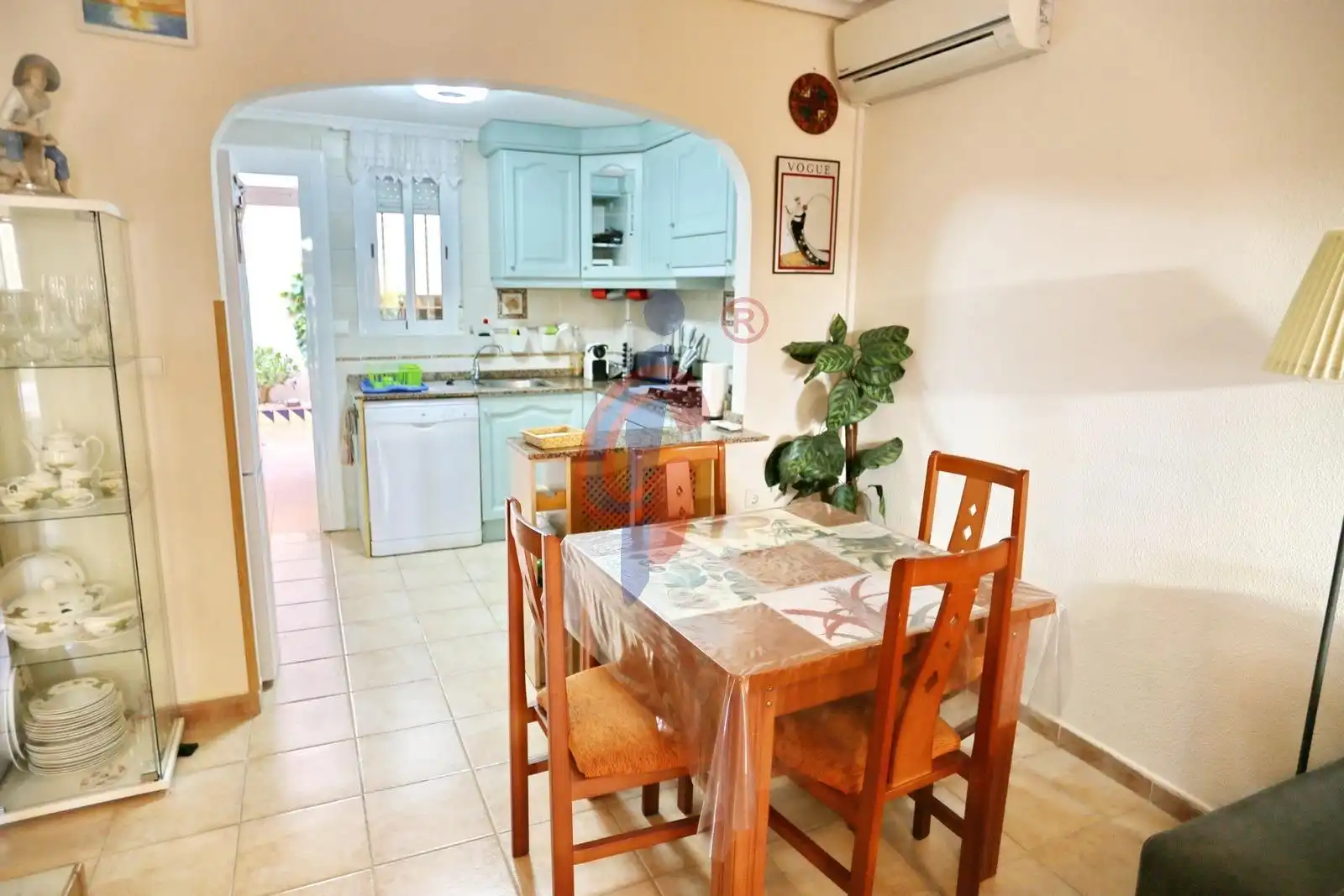 Cocina de Casa adosada en venta en Guardamar del Segura con Aire acondicionado, Calefacción y Terraza