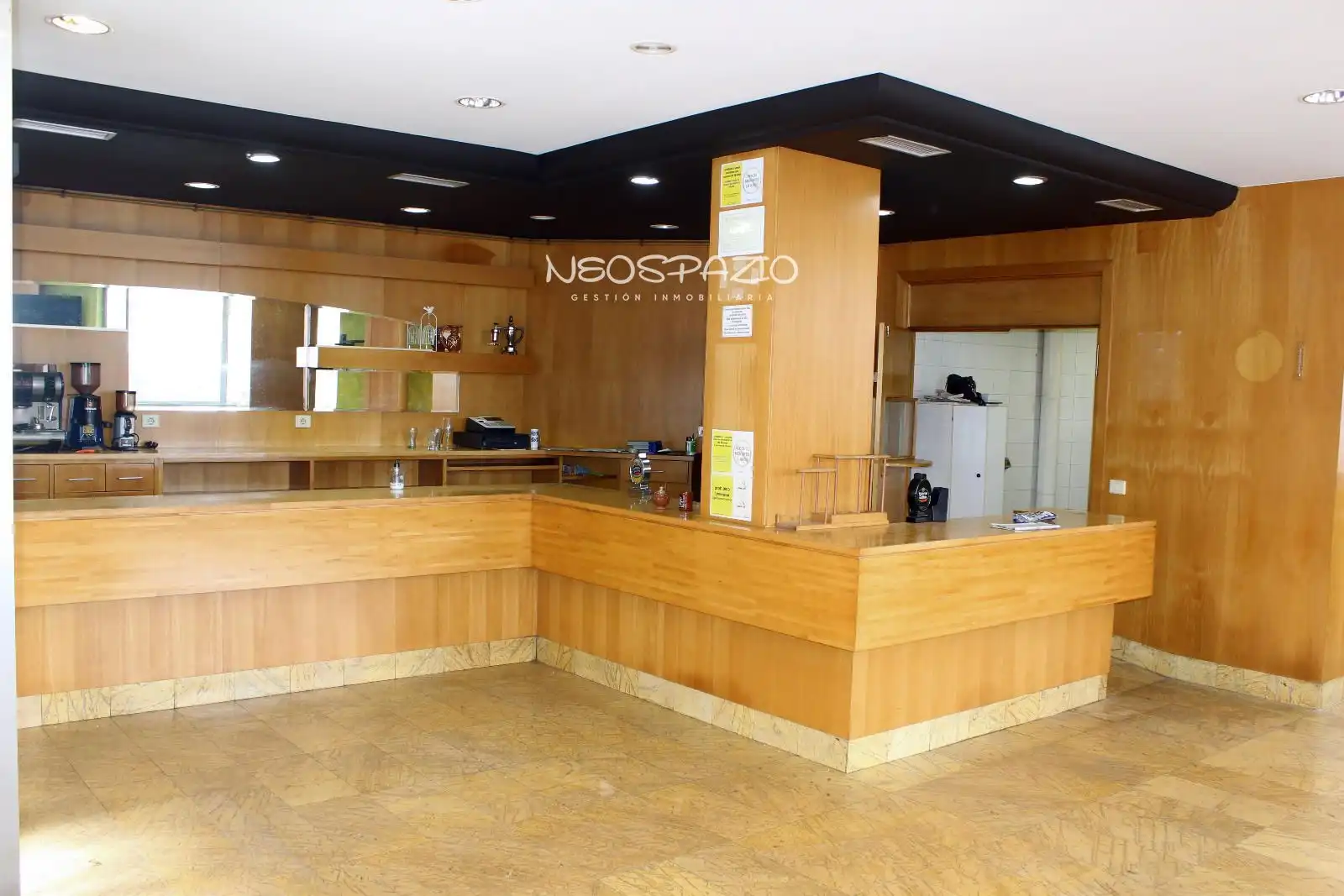 Local comercial en venta en Alcalde Ramiro Rueda 2, imagen 2