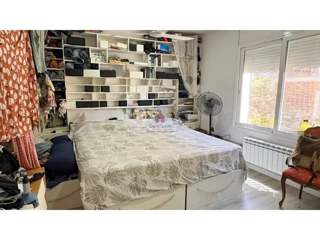 Habitación de Casa adosada en venta en Terrassa con Calefacción y Terraza