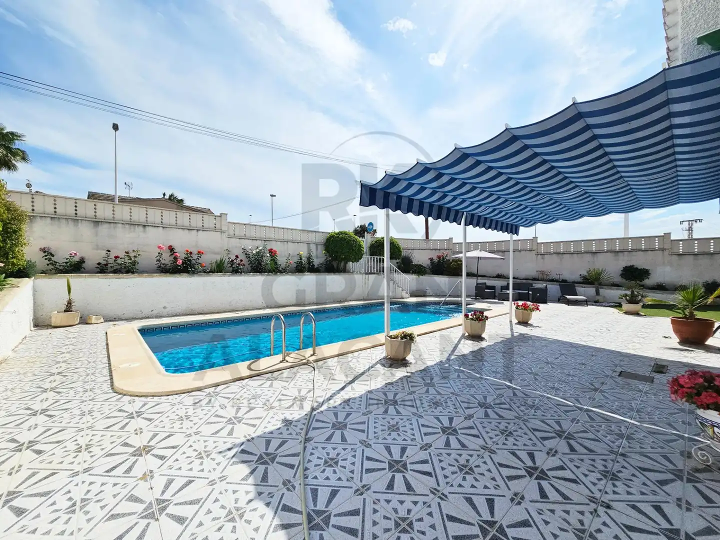 Detached house with pool for sale in Los Arenales del Sol, imagen 12
