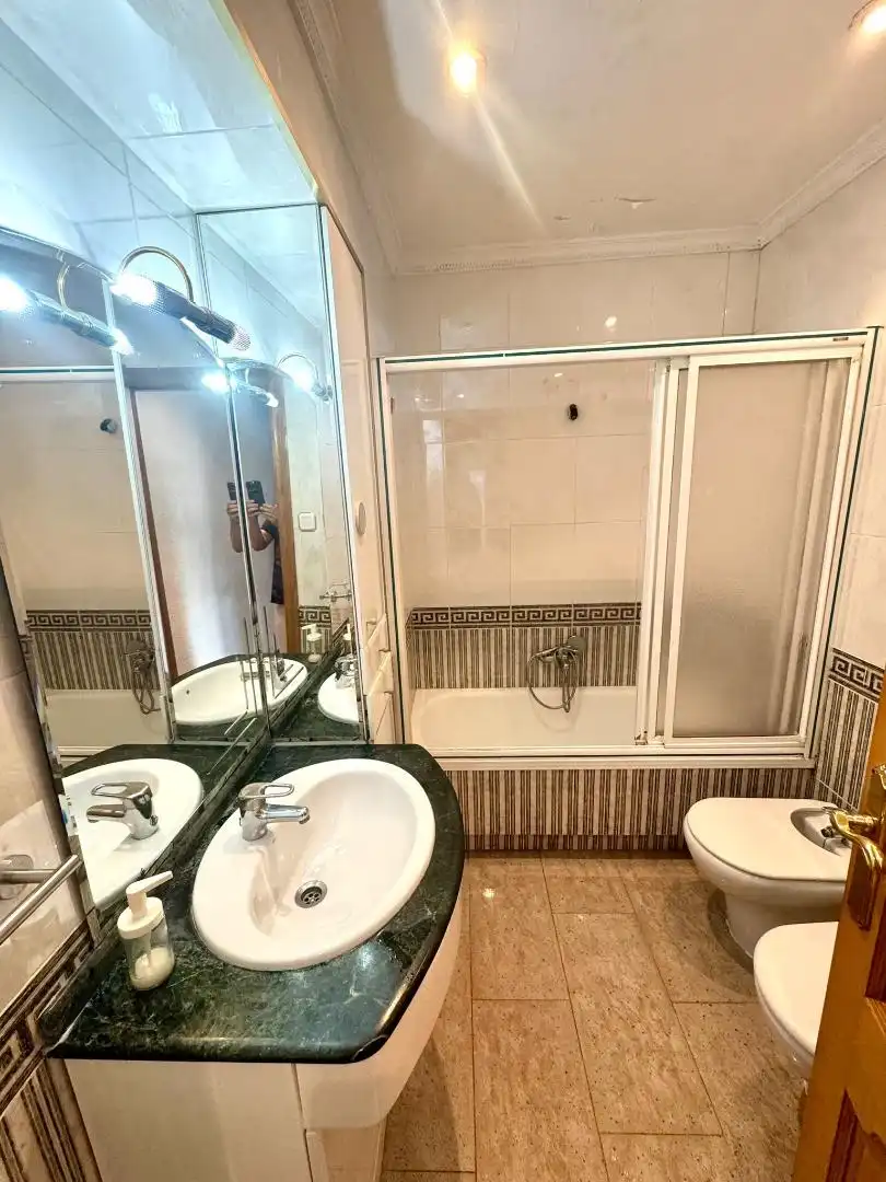 Baño de Apartamento de alquiler en Torrent