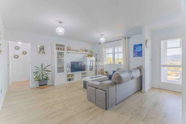 Casa adosada en Venta en Casalnovo en O Burgo - Campus Universitario