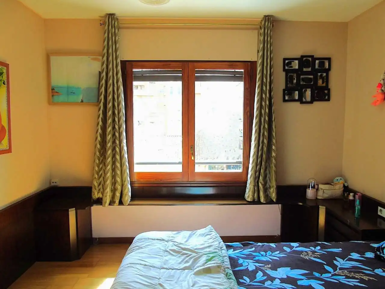 Habitación de Dúplex en venta en Vic con Calefacción, Parquet y Terraza