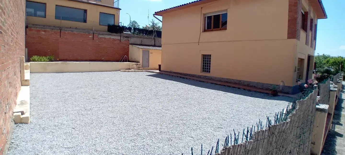 Aparcament de Casa o xalet en venda en Centelles amb Calefacció i Jardí privat