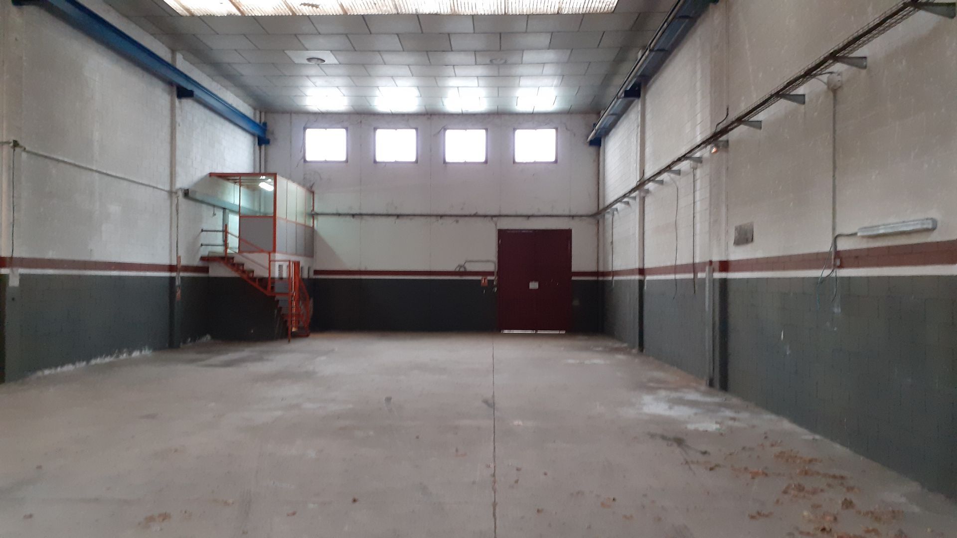 Nau industrial de lloguer en Santa Eulàlia de Ronçana