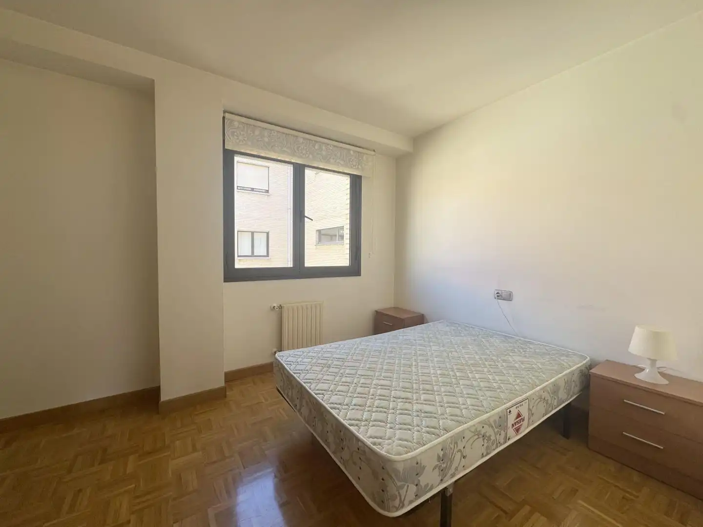 Bedroom of Apartments for sale in Oviedo 