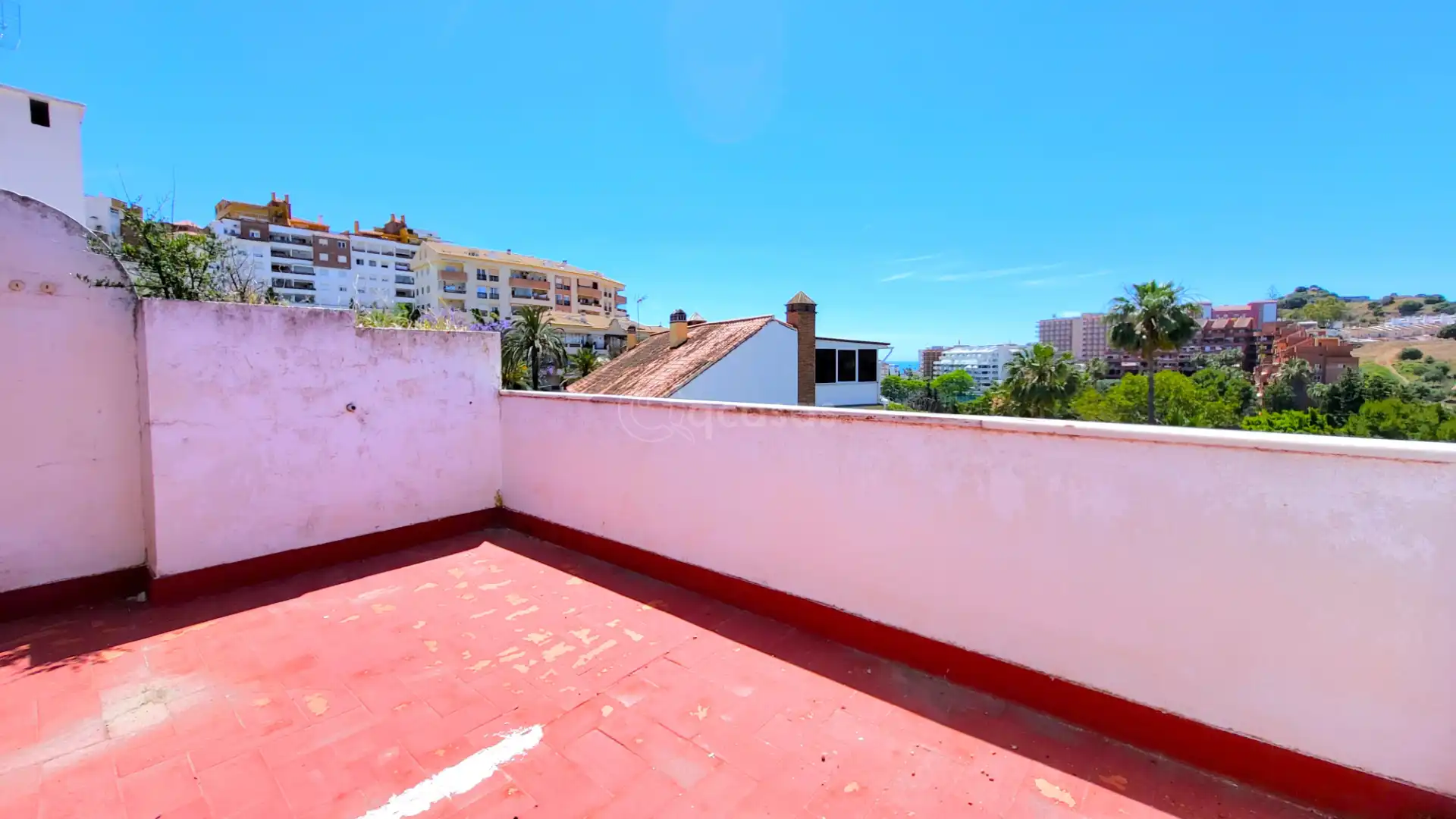 Vista exterior de Casa adosada en venda en Benalmádena amb Aire condicionat, Calefacció i Terrassa