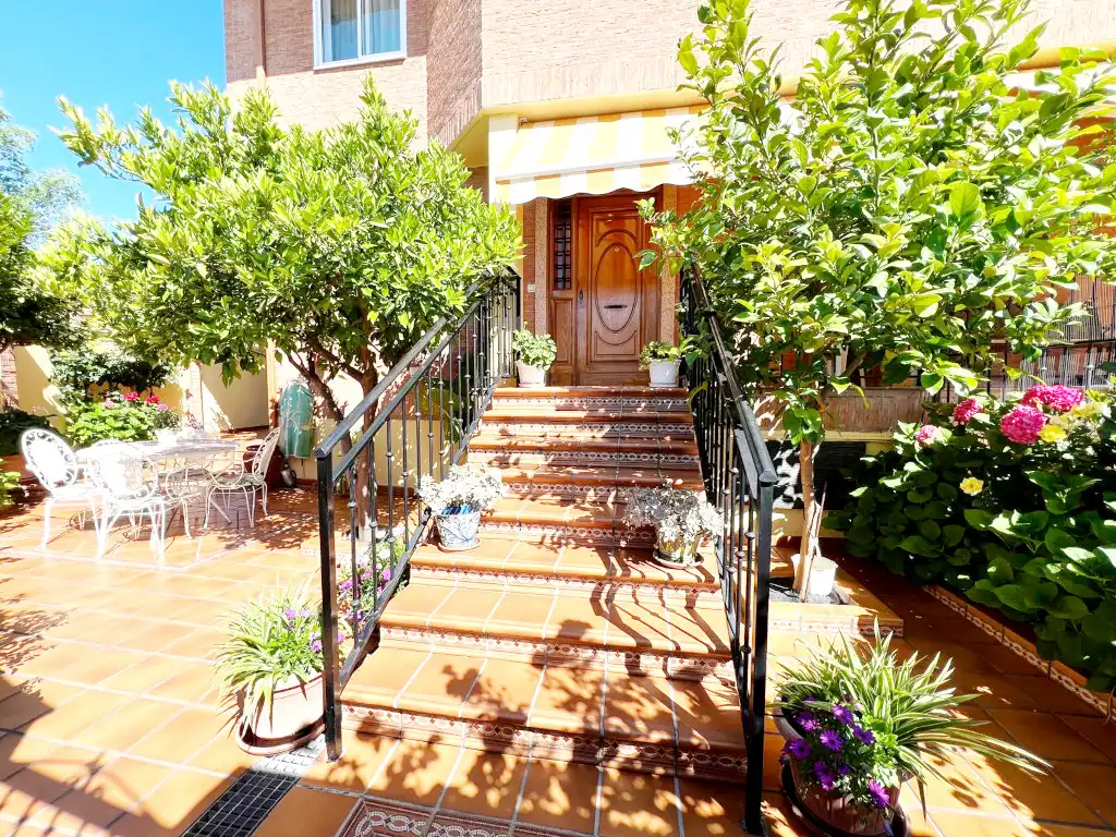 Casa o chalet en venta en Alcalá de Henares con Aire acondicionado, Calefacción y Jardín privado