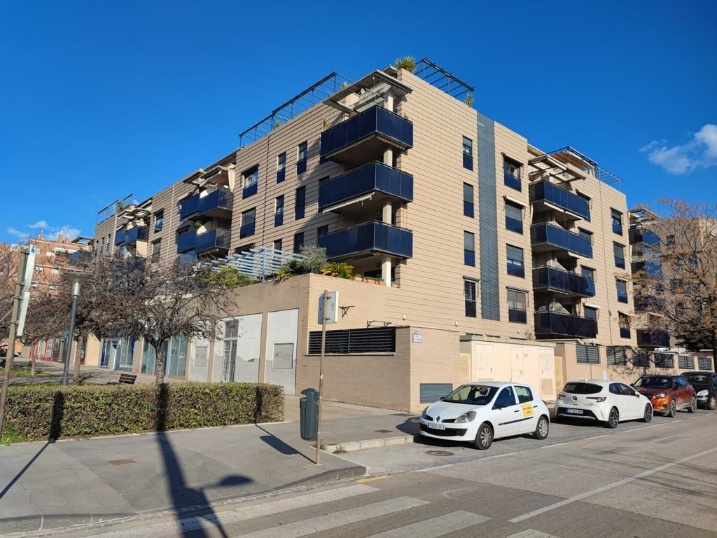 Vista exterior de Pis de lloguer en  Granada Capital amb Aire condicionat, Calefacció i Terrassa