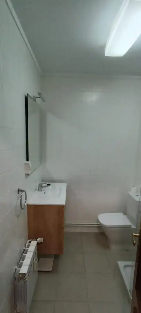 Bany de Pis en venda en Reinosa amb Calefacció