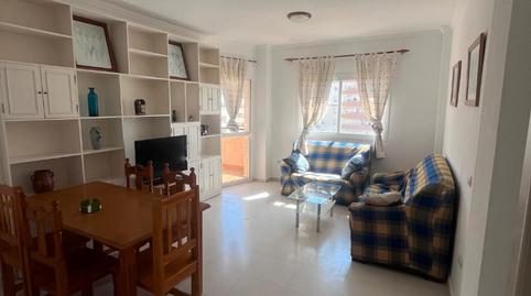 Foto 4 de Piso de alquiler en Calle Kandinsky, El Tejar - Hacienda Bizcochero, Málaga Capital