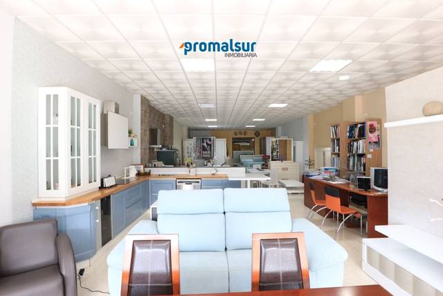 Local comercial en Alquiler en Puente Genil